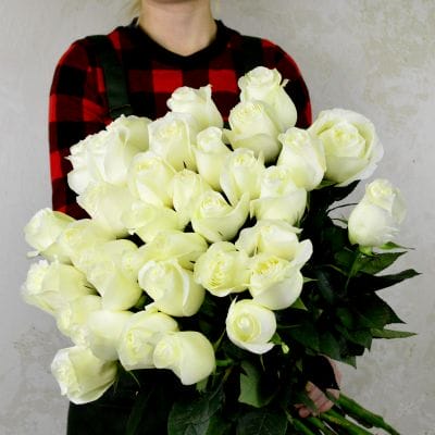 Белые розы