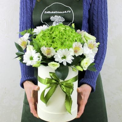Композиция в коробке 